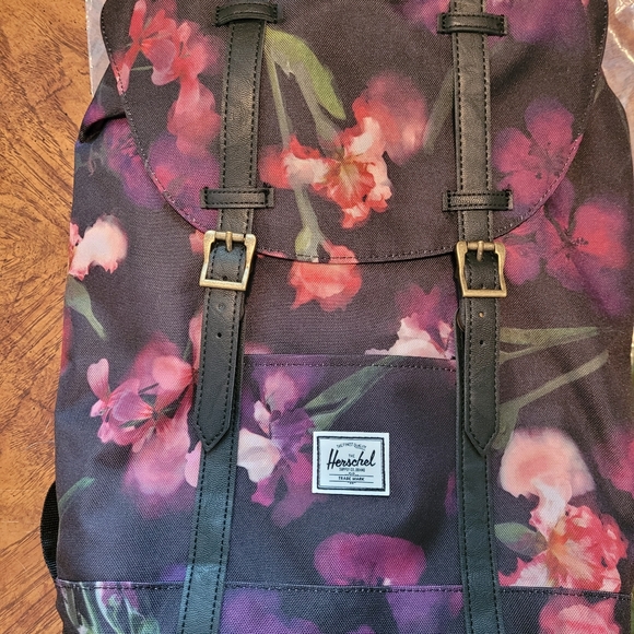 Herschel backpack medium size - Picture 2 of 4